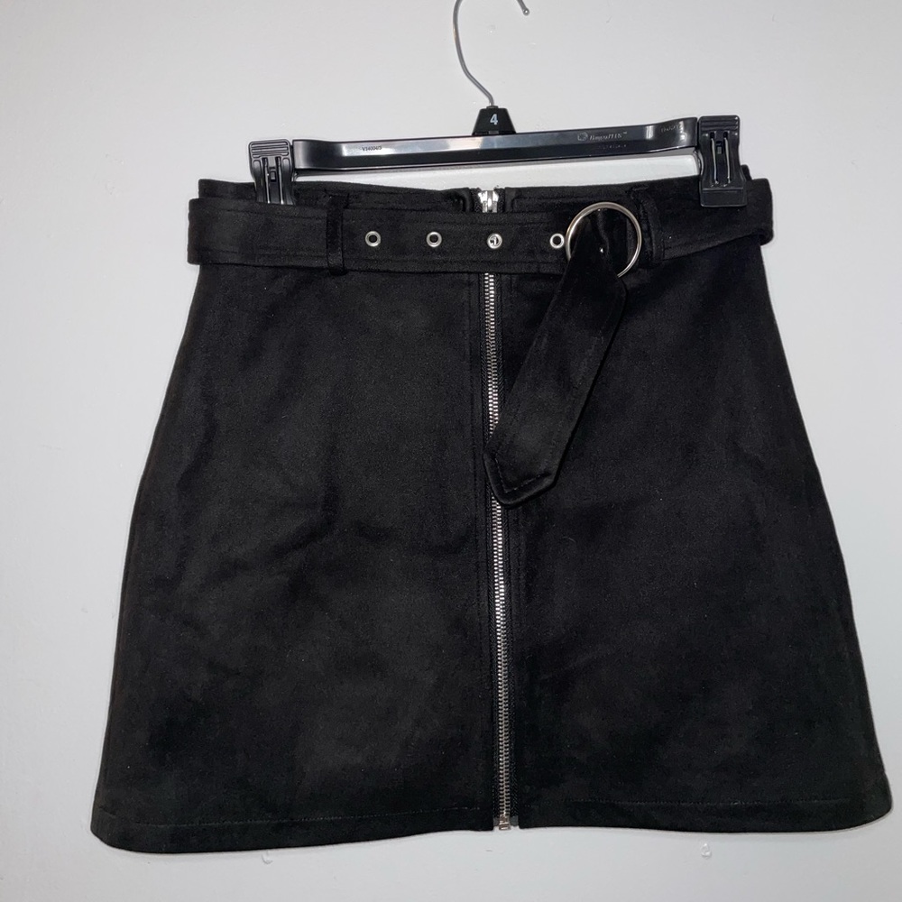 Forever 21 Black Suede Zip Up Buckle Mini Skirt Size Small